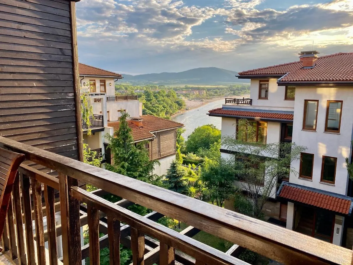 Santa Marina 2-Bedroom Apt. W/ Sea View + Terrace سوزوبول بلغاريا