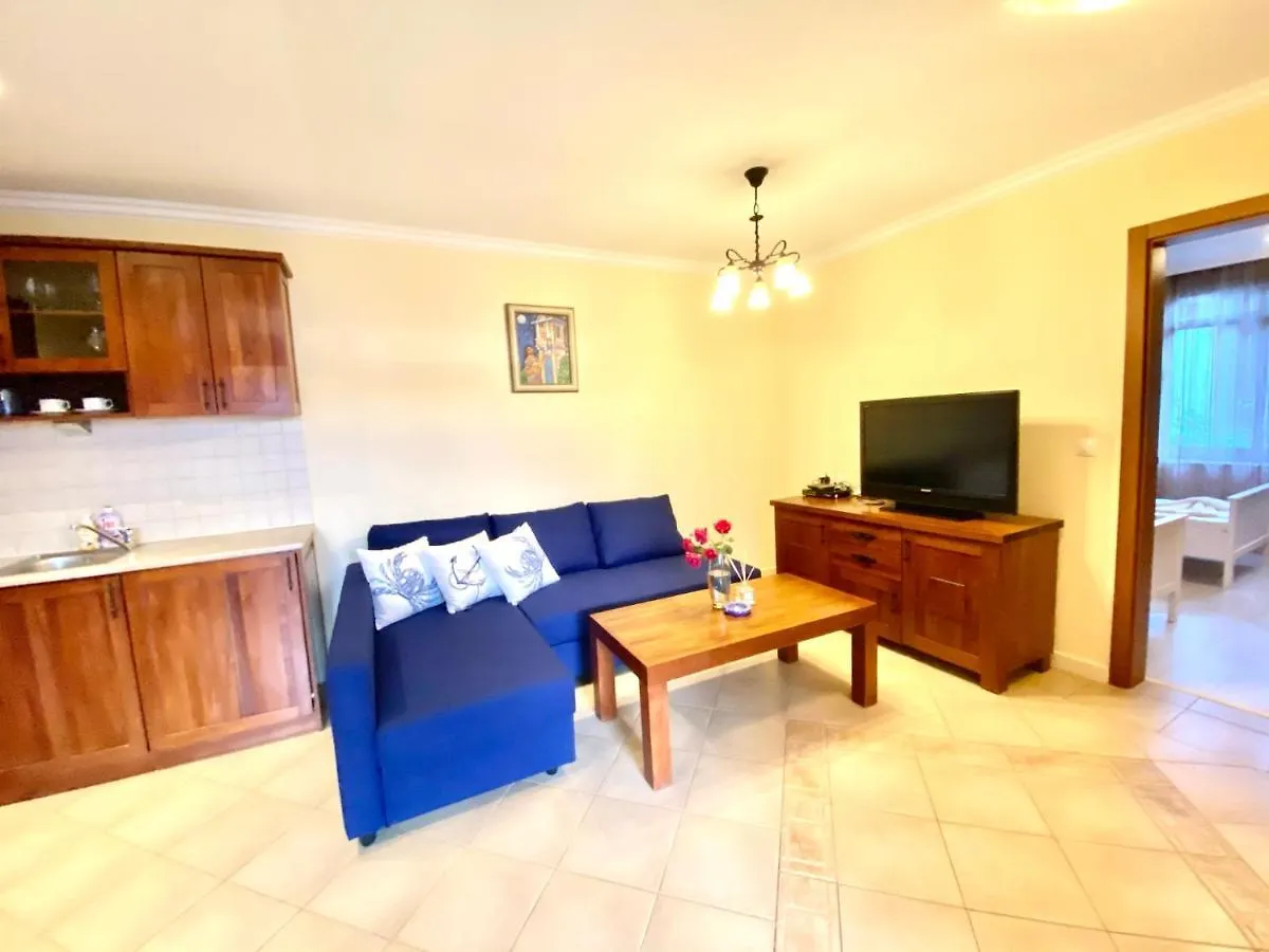 شقة Santa Marina 2-Bedroom Apt. W/ Sea View + Terrace سوزوبول