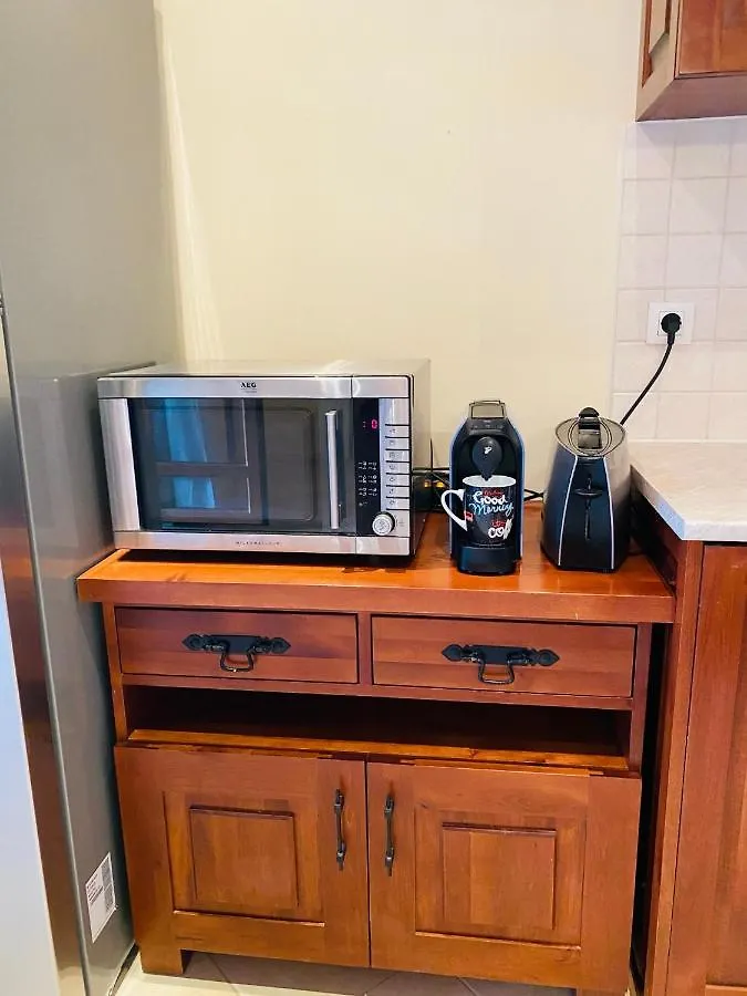 Santa Marina 2-Bedroom Apt. W/ Sea View + Terrace سوزوبول شقة