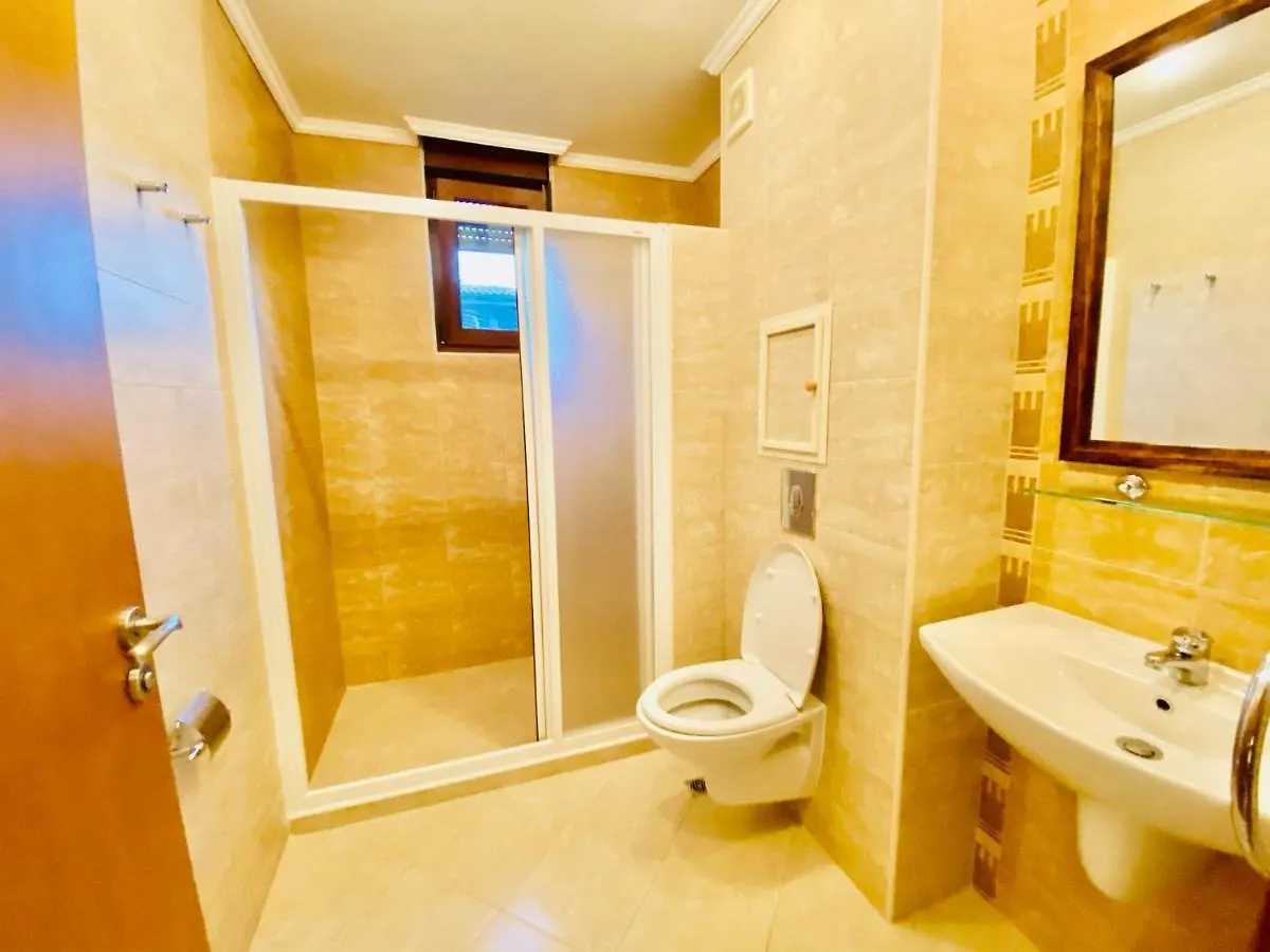 Santa Marina 2-Bedroom Apt. W/ Sea View + Terrace سوزوبول 0*,  بلغاريا