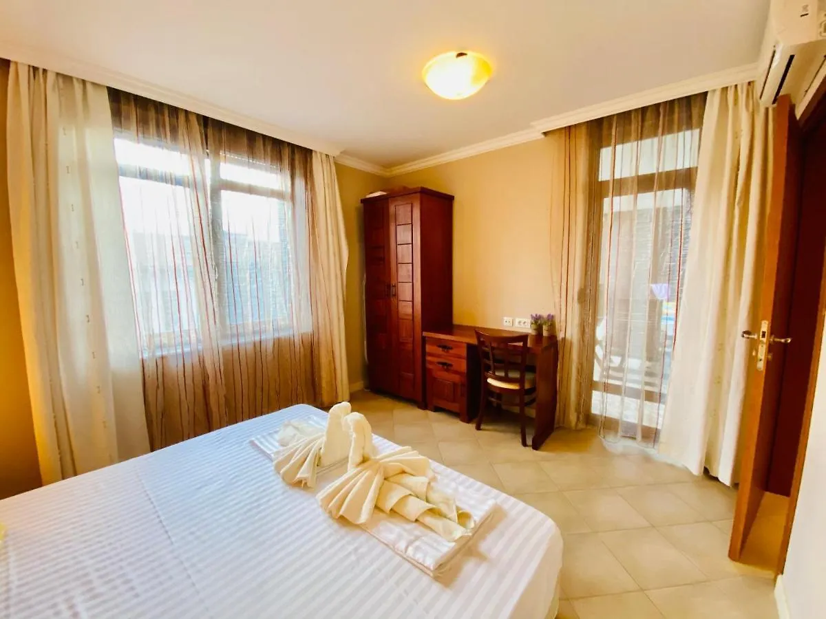 Santa Marina 2-Bedroom Apt. W/ Sea View + Terrace سوزوبول شقة