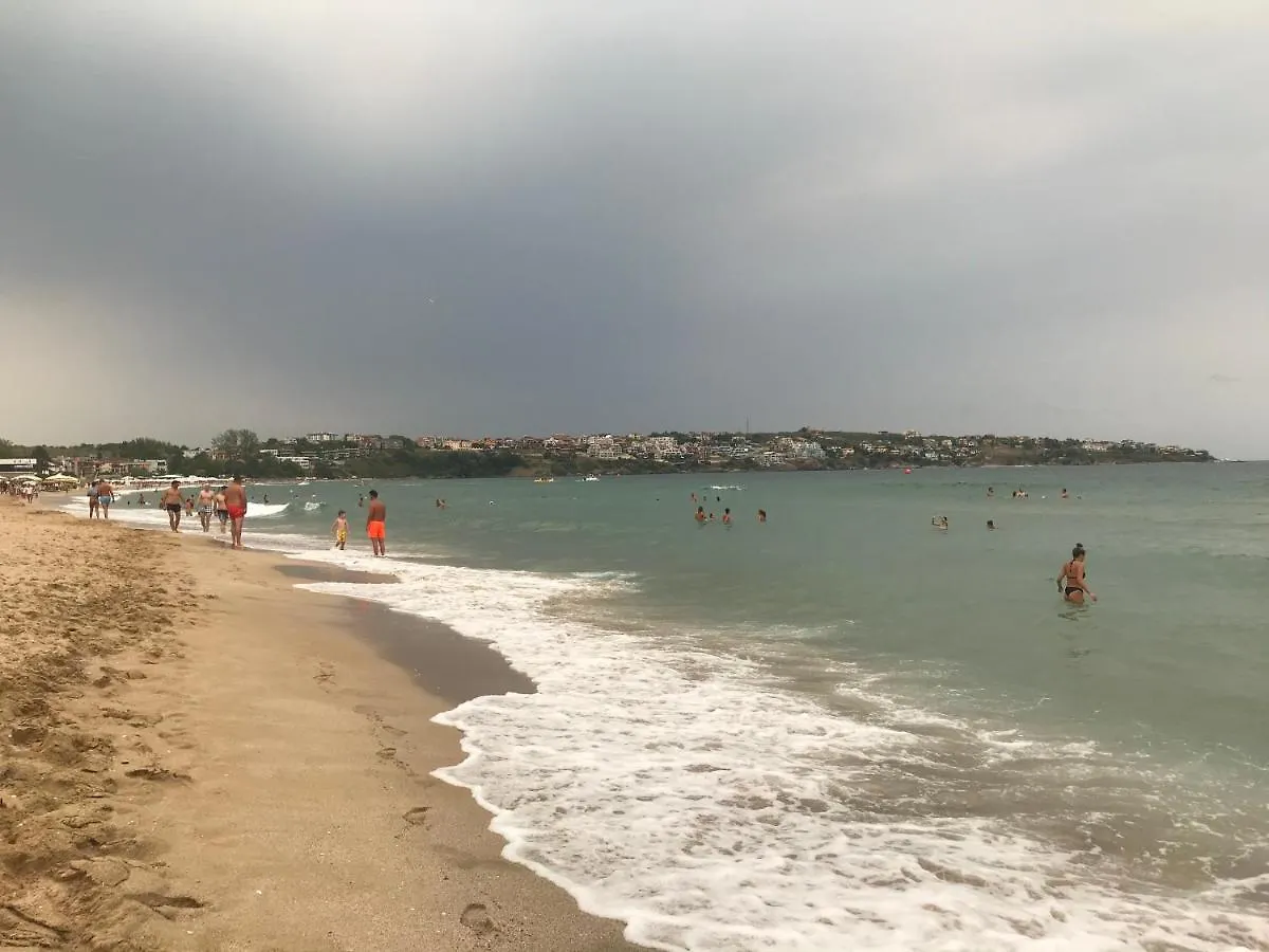 Santa Marina 2-Bedroom Apt. W/ Sea View + Terrace سوزوبول بلغاريا